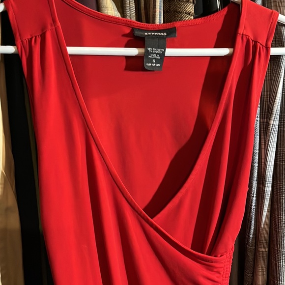 ✨Express Red ruched surplice tank top - Picture 5 of 6